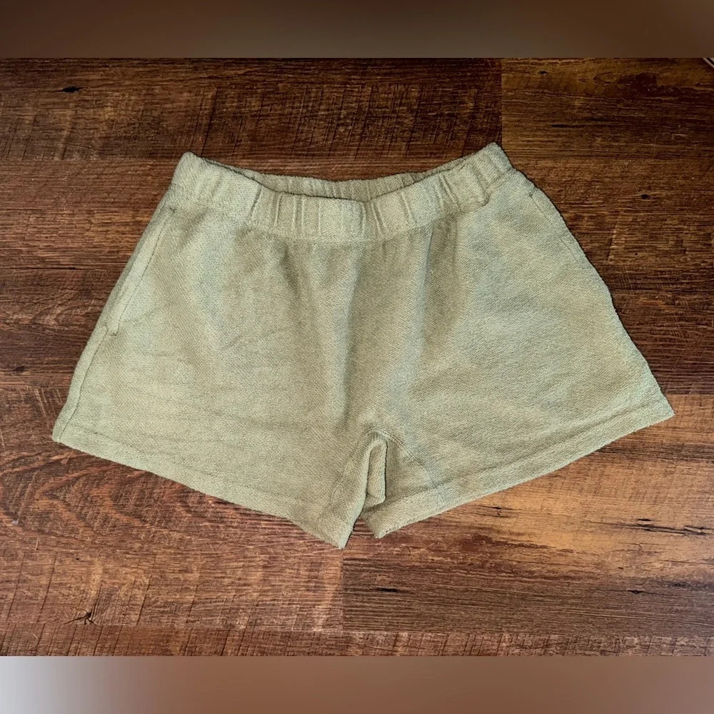 🫒 Out From Under Olive 🫒 Green Terry Cloth Shorts XS